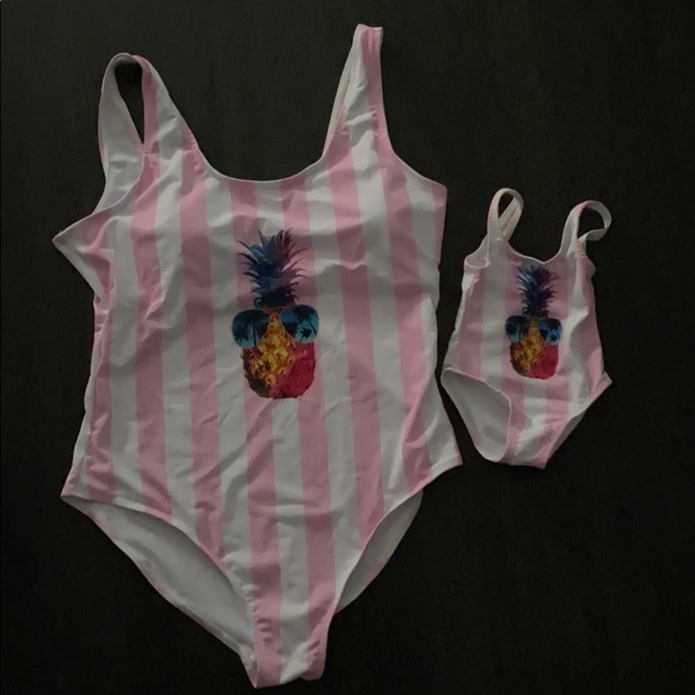 Mommy and baby matching swim ware! 🍍NWT